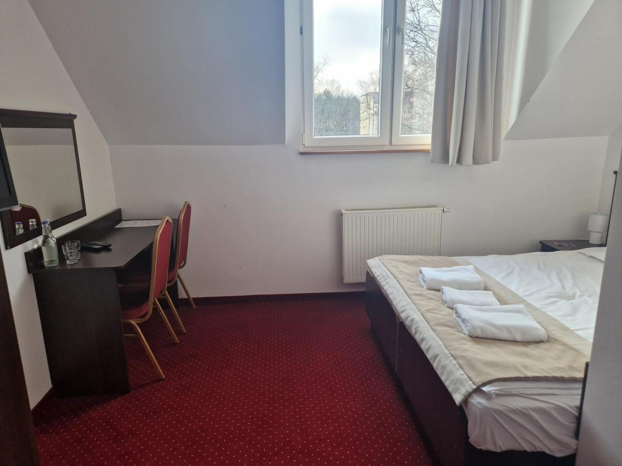 Korona Palace Leznica Wielka Luaran gambar