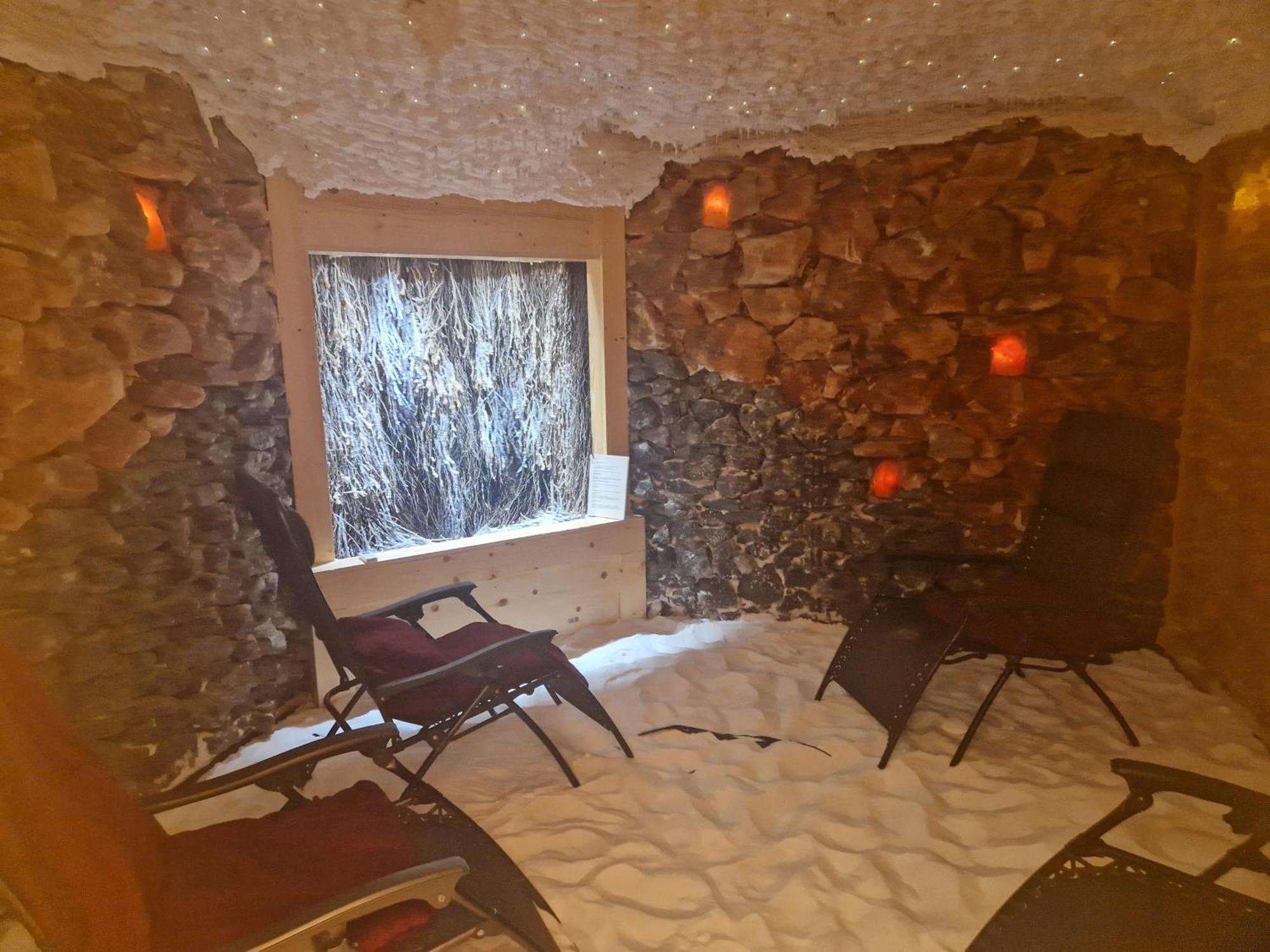 Korona Palace Leznica Wielka Luaran gambar